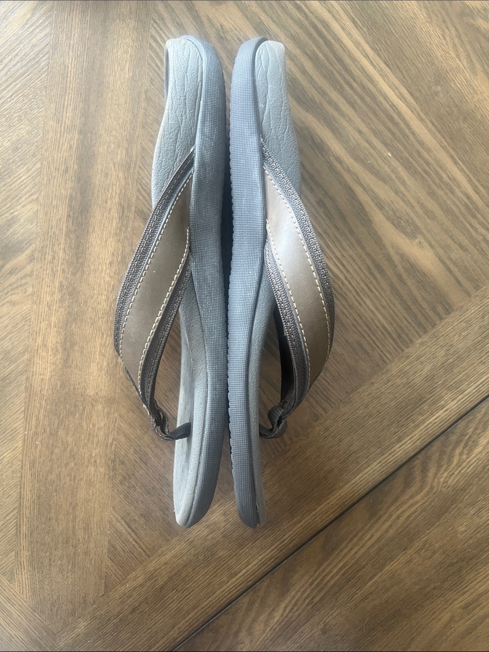 Vionic Flip Flop with Brown Straps - Picture 7 of 9